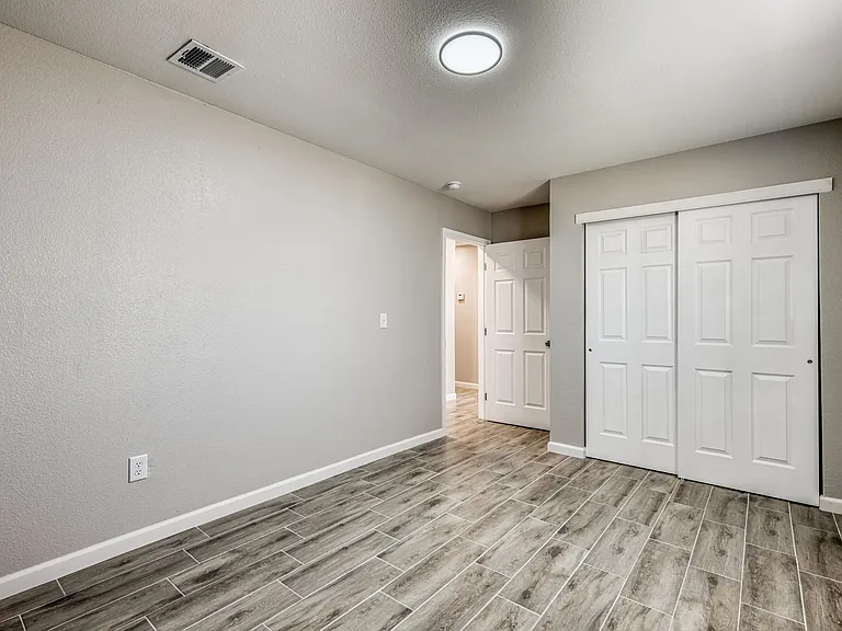 10028 Cross St — Photo 38