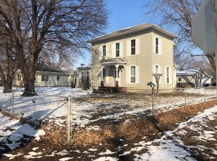 404 N Alanthus Ave, Stanberry, MO 64489