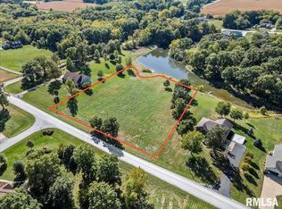 6555 Coolidge Dr, Cantrall, IL 62625