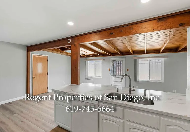 959 Granger St — Photo 6