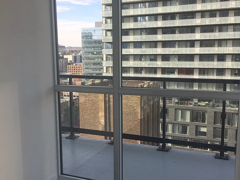 87 Peter St #1810 — Photo 6