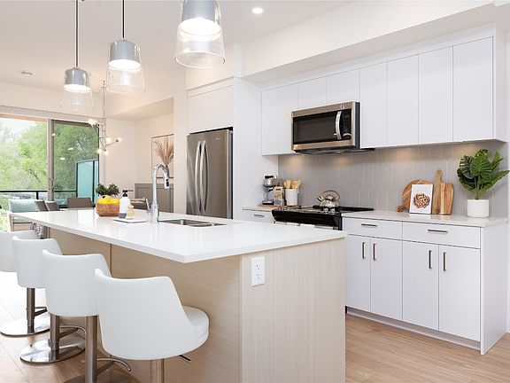 5th image of 1225 Findlay Rd #12