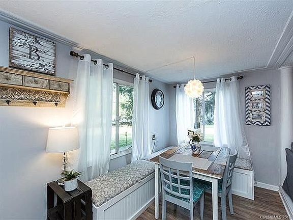 3rd image of 111 Bowfin Cir