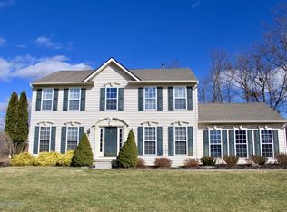 158 Milestone Dr, East Stroudsburg, PA 18302