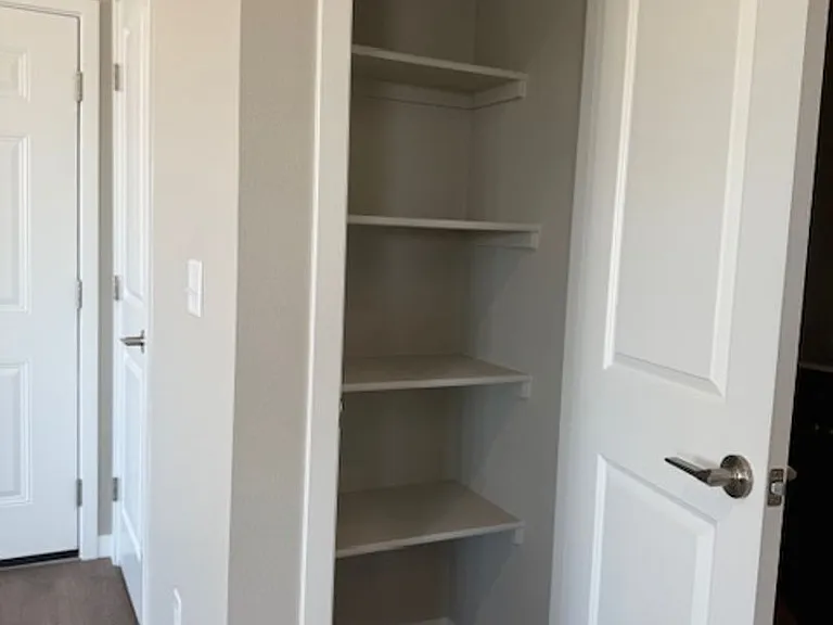 1370 Howling Moon Way — Photo 18