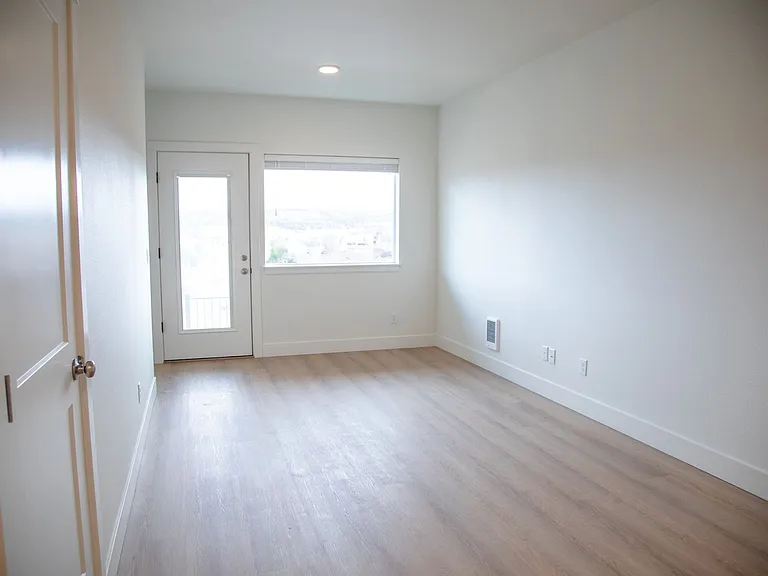 Welcome to Sun Drive Townhomes! — Photo 37