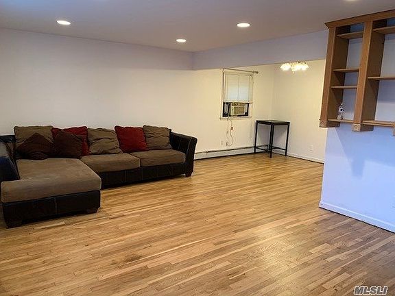 2nd image of 115 Nassau Blvd APT 1