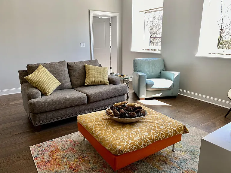 77 Van Dam St #302 — Photo 16