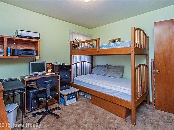 4th image of 313 N 10th St