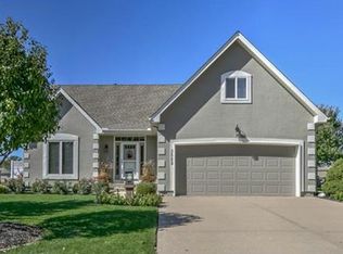 3522 SW Windsong Dr, Lees Summit, MO 64082