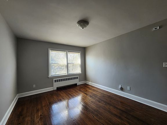 4th image of 383 Newhall St #22