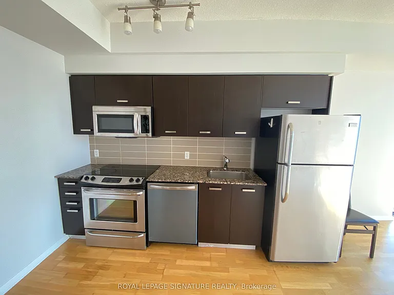 832 Bay St S #3309 — Photo 5