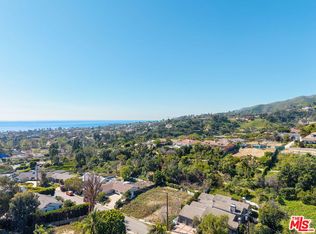 1109 Maroney Ln, Pacific Palisades, CA 90272