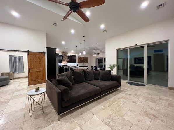 2418 W Bullock Ave
