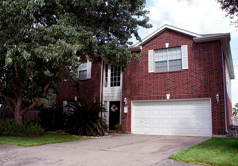 1st image of 6006 Piney Knoll Ct