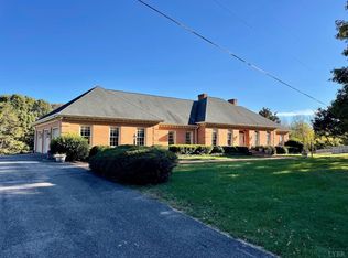 564 Old Pocket Rd, Lynch Station, VA 24571
