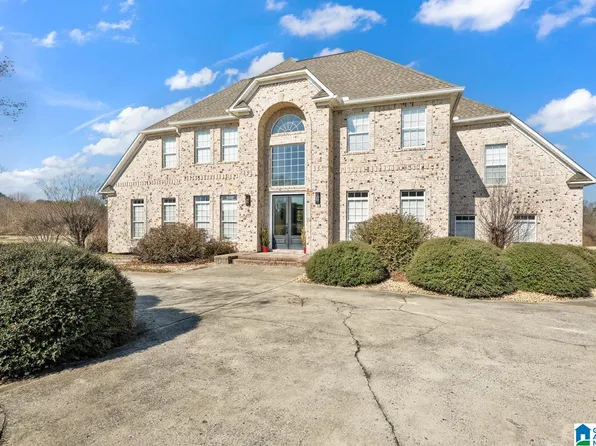76 Derrick Cir, Albertville, AL 35951