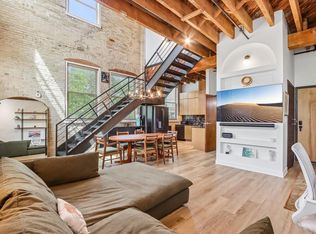 Western Leather Lofts, Milwaukee, WI 53202