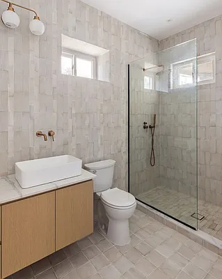 Bathroom, photo 2