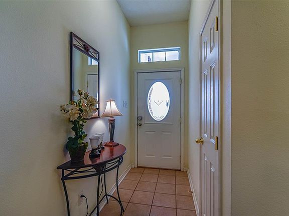 3rd image of 2709 Cedar Park Dr