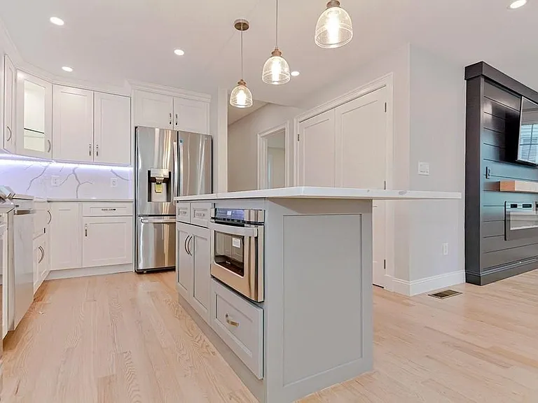 64 Crescent St #1 — Photo 6