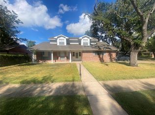 11702 N Petersham Dr, Houston, TX 77031
