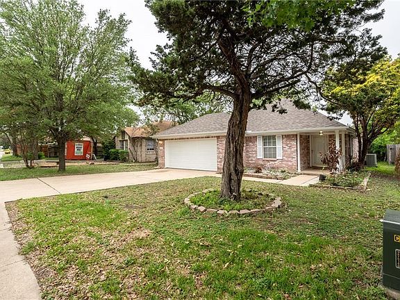 2nd image of 1607 Greening Way