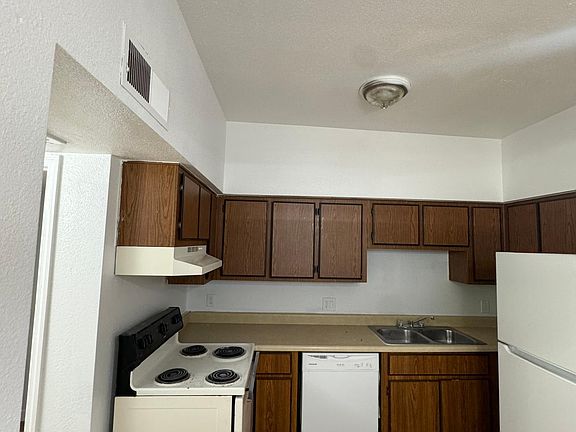 2nd image of 2801 E Paradise Ln APT 102