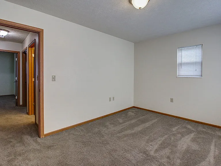Floor plan 2 bedroom