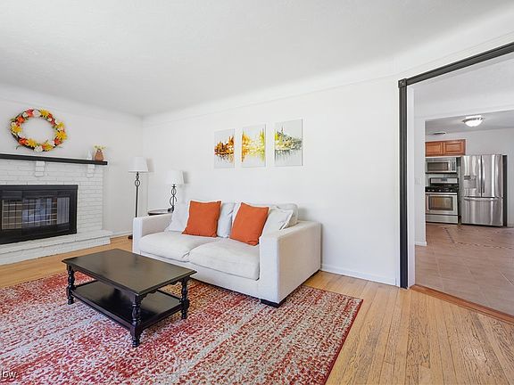 5th image of 23905 Smith Ave