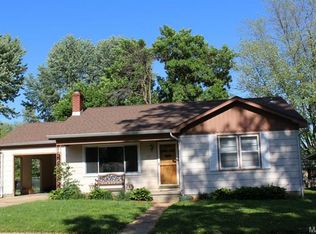 722 Cedar St, Washington, MO 63090