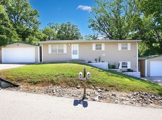 14 Leisure Rd, Eldon, MO 65026
