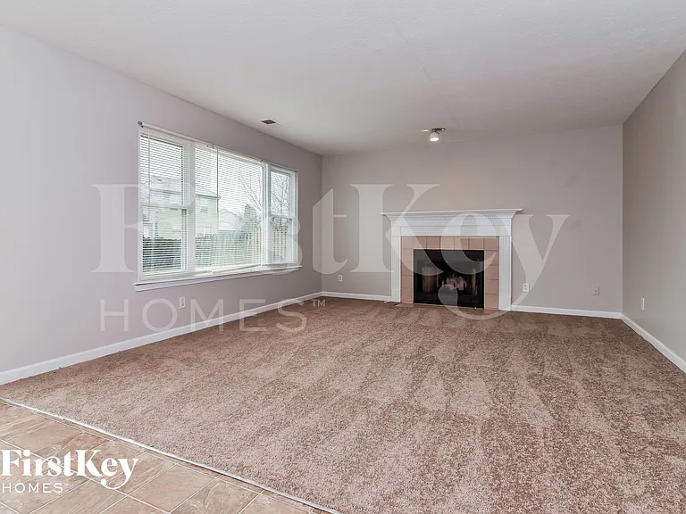 1116 Fontana Ct — Photo 8