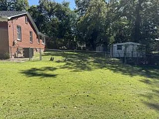 3 bed, 2.0 bath, $1,395 — Photo 3