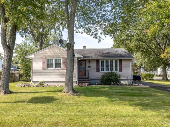 128 Desna St, Piscataway, NJ 08854