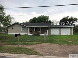 229 N 2nd St, Raymondville, TX 78580