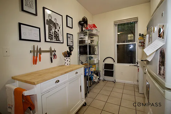 Rented by Compass | media 10