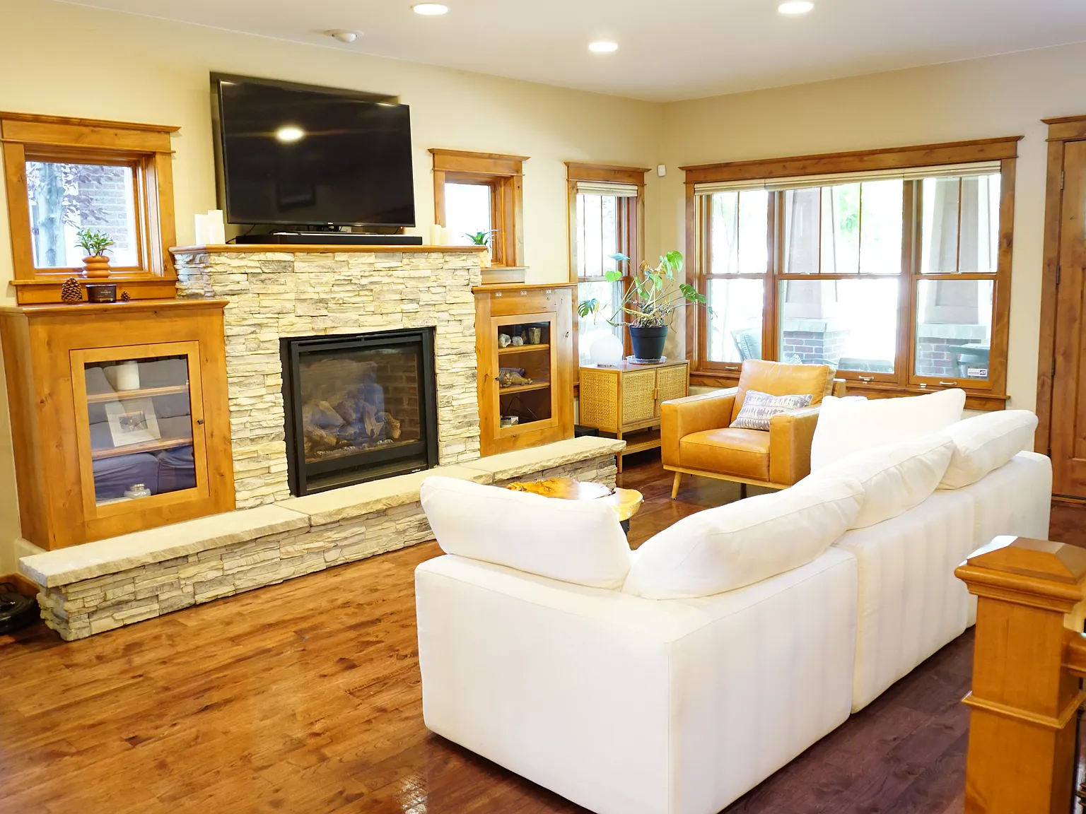 4 bed, 2992 sqft, $6,250 — Photo 4