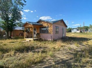 621 E 9th St, Cimarron, NM 87714