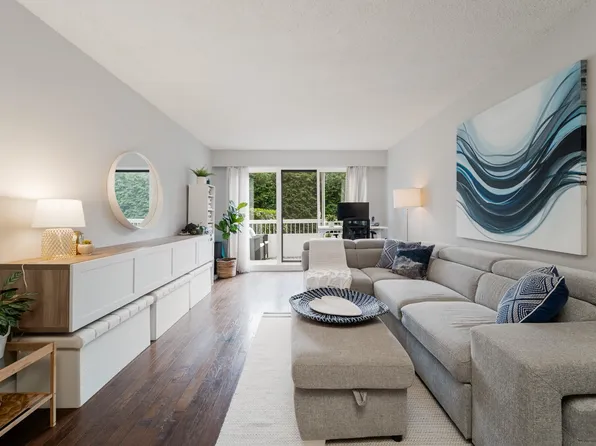 2450 Cornwall Ave #303, Vancouver, BC V6K 1B8