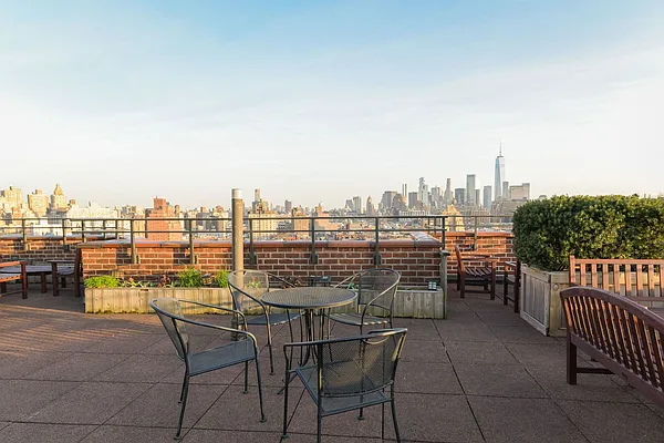 Sold by Compass | media 8