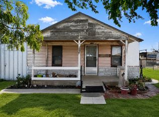 108 Avenue L, Levelland, TX 79336