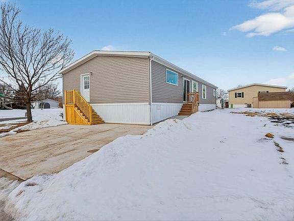 2nd image of 559 Kinloch