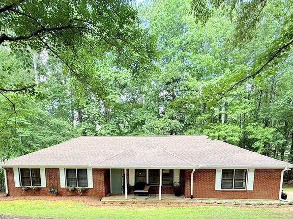 4032 Golfview Dr, Villa Rica, GA 30180