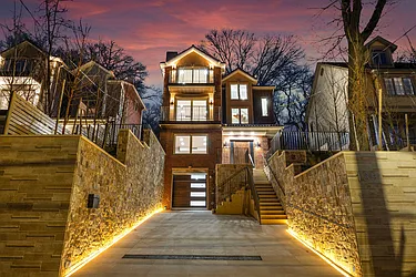 139 Highland Avenue, #1