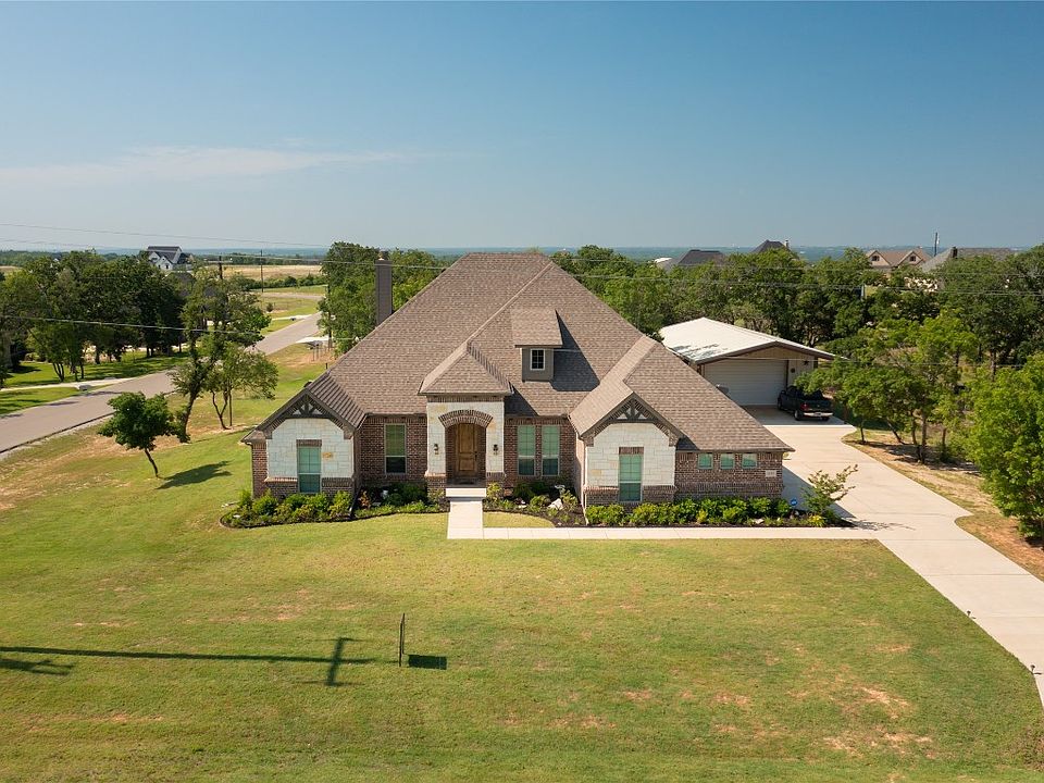 1st image of 448 Scenic Wood Dr