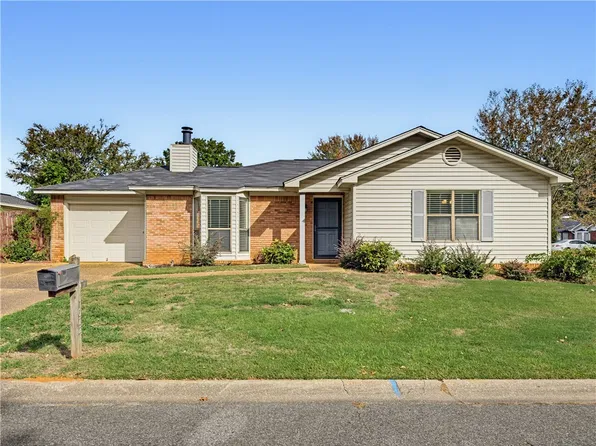 1022 Vineyards Dr, Tuscaloosa, AL 35406