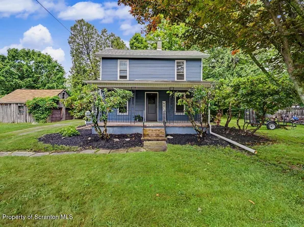 1309 Layton Rd, Clarks Summit, PA 18411