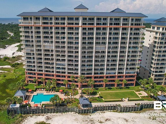 4th image of 527 Beach Club Trl APT D1506