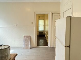 324 E 94th St #1, Brooklyn, NY 11212